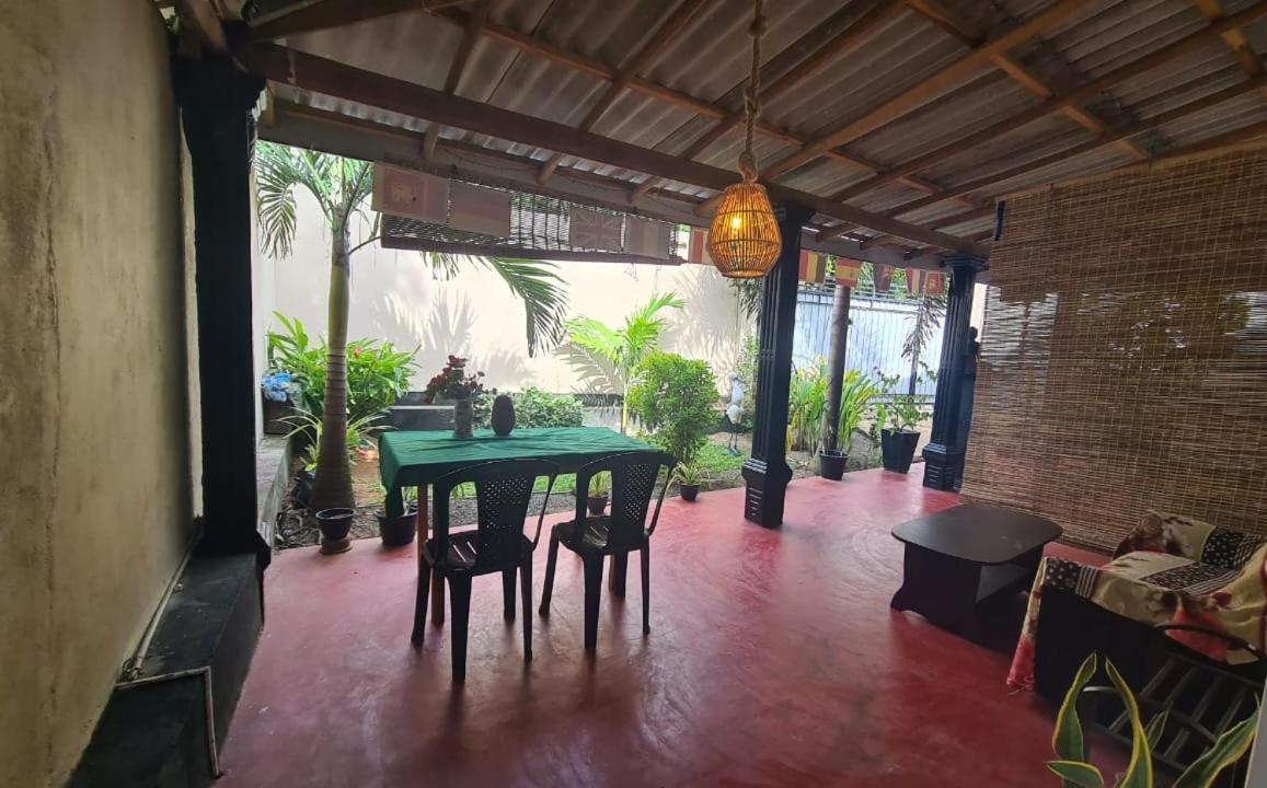 Kavidi Villa Home Stay Tangalle Kamer foto