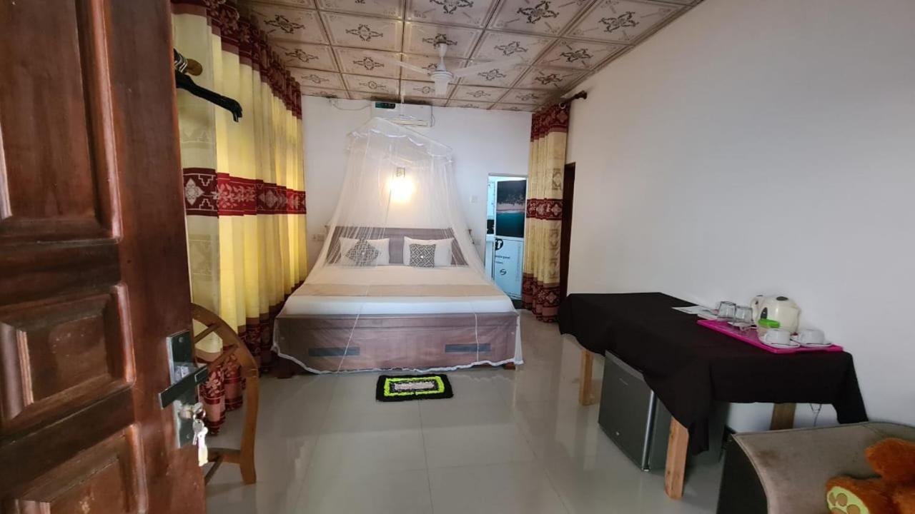 Kavidi Villa Home Stay Tangalle Kamer foto
